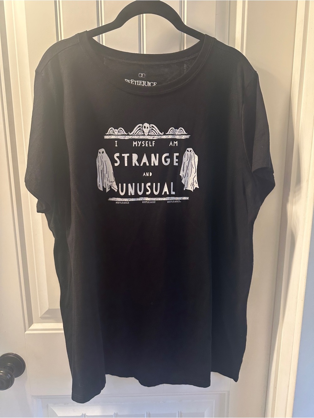 Torrid Graphic I Myself am Strange and Unusual Beetlejuice T Shirt 2X